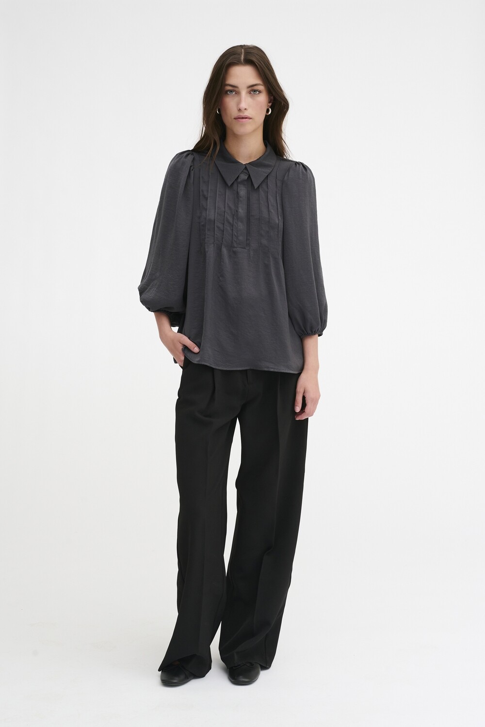 10704362 Iron grey