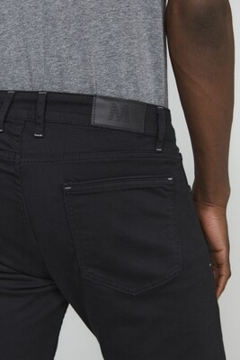 30205683 Black