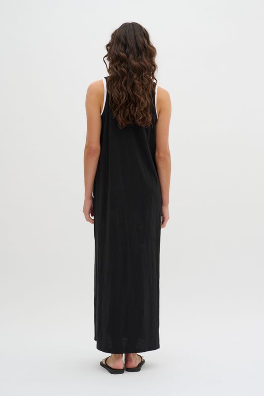 10704689 Black