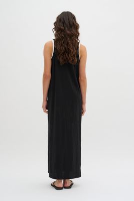 10704689 Black