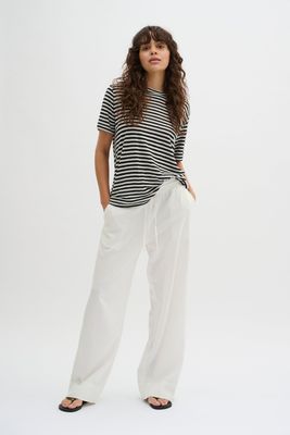 10704599 Black W.White stripe