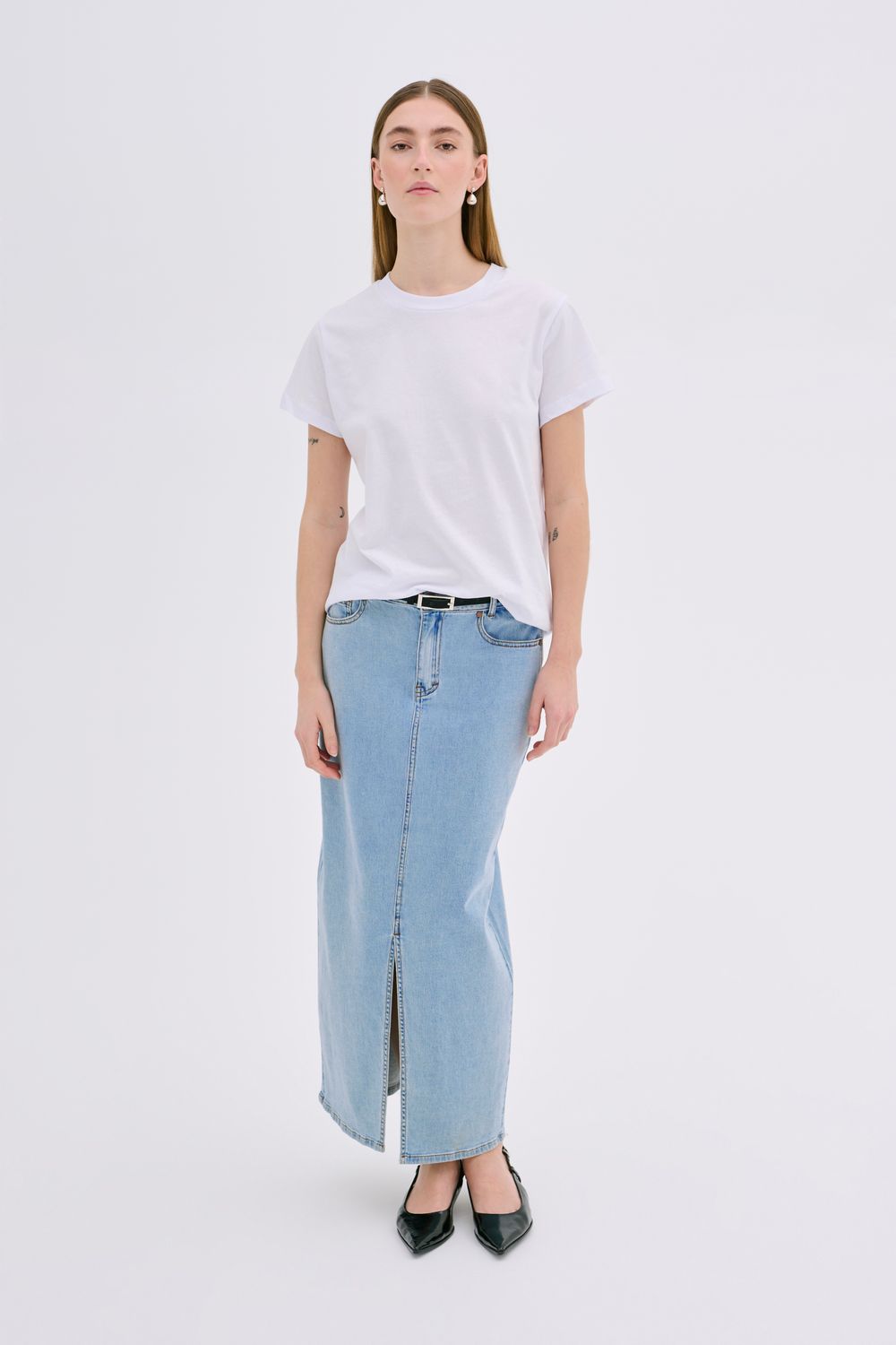 10704623 Light Blue Wash
