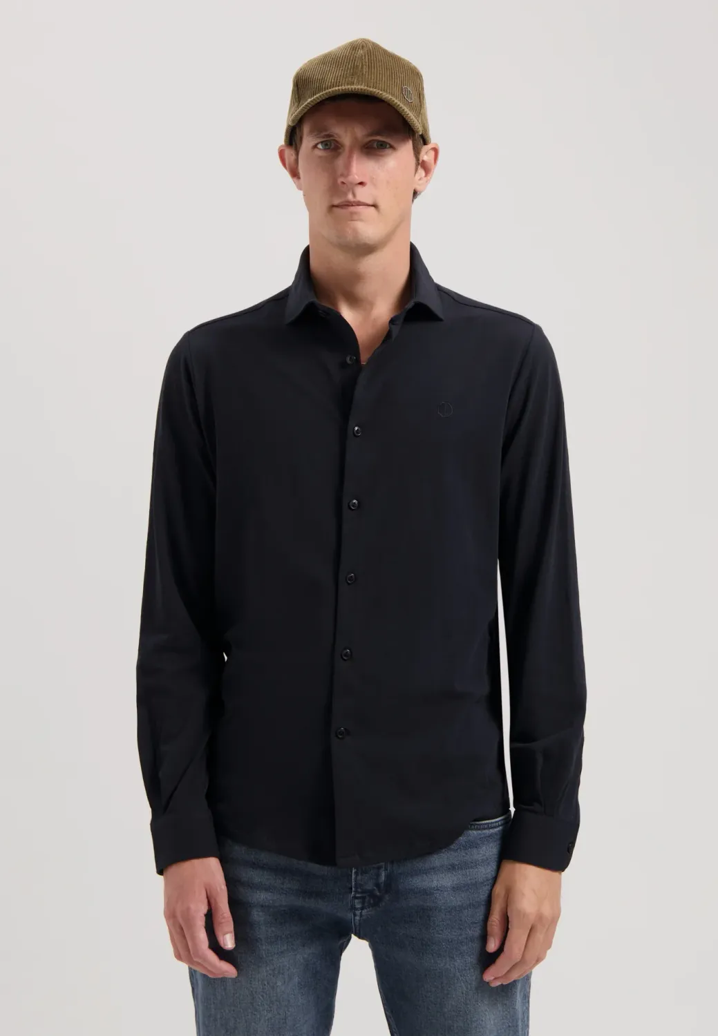 303702-AW24 Black