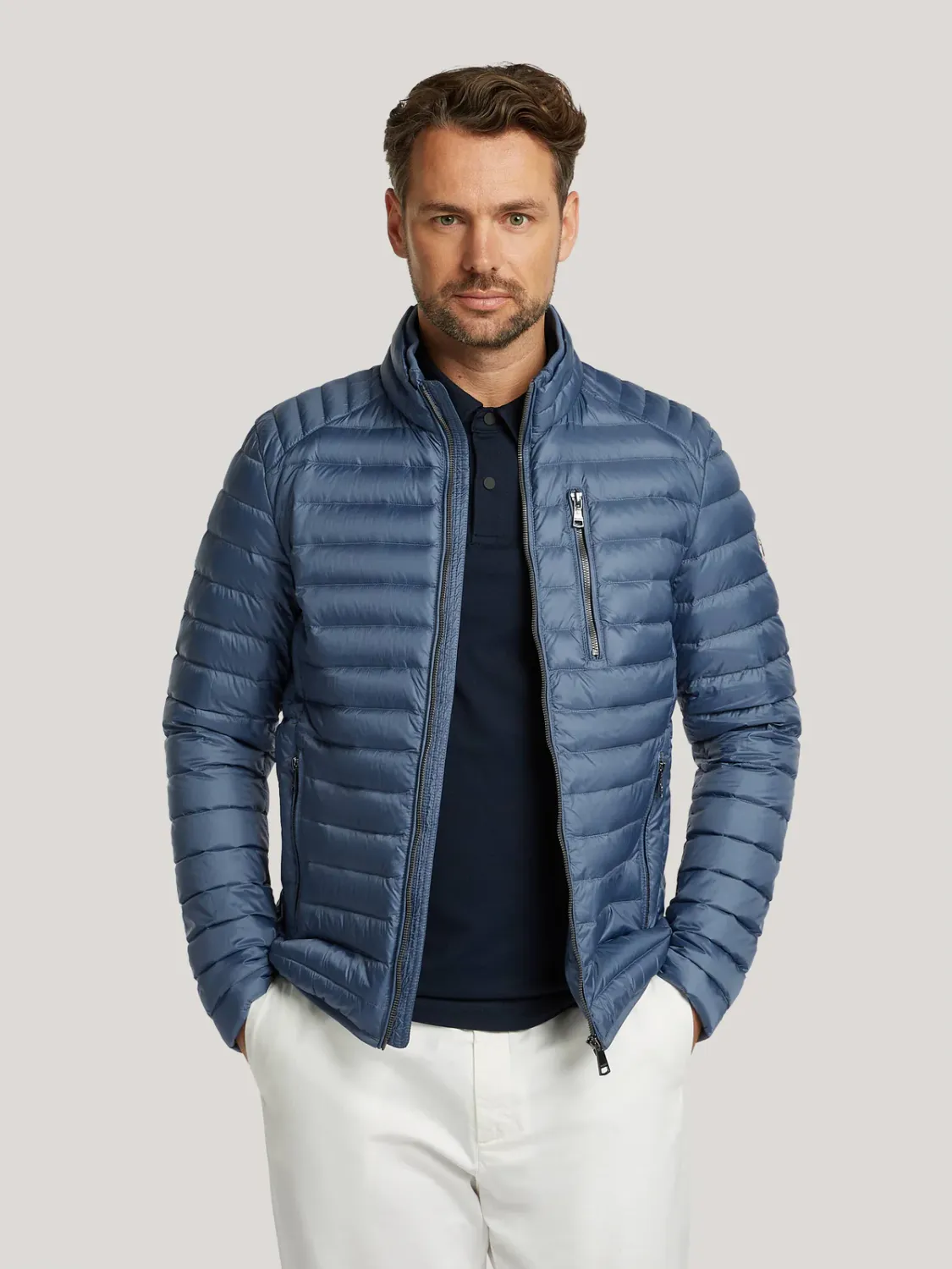 MR02710261 riviera blue