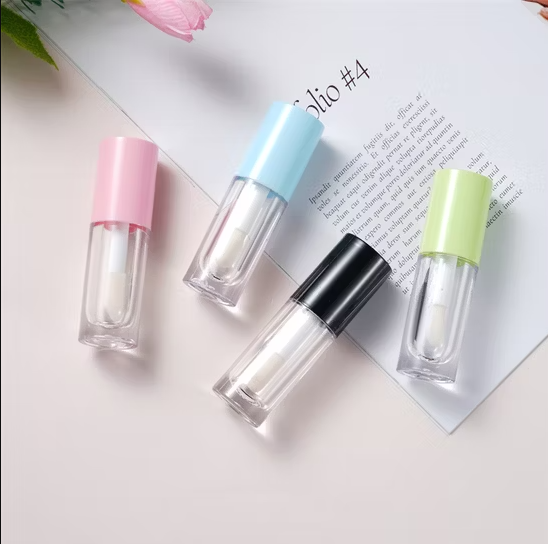 APLICADORES LABIALES EN TUBO