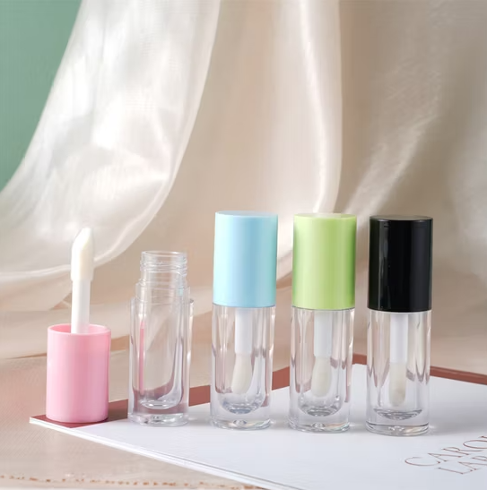 APLICADORES LABIALES EN TUBO