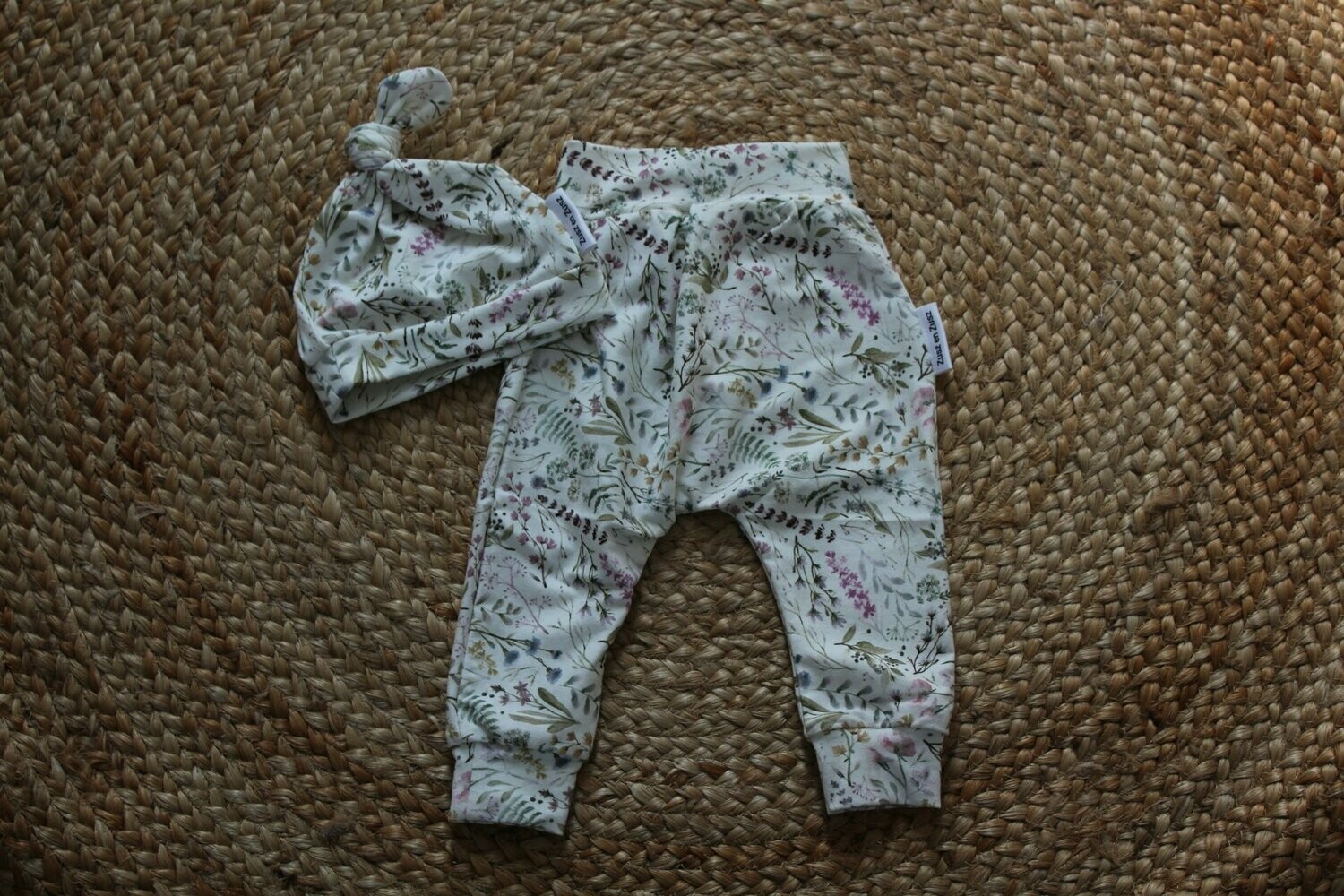 SALE Broekje - Spring maat 68