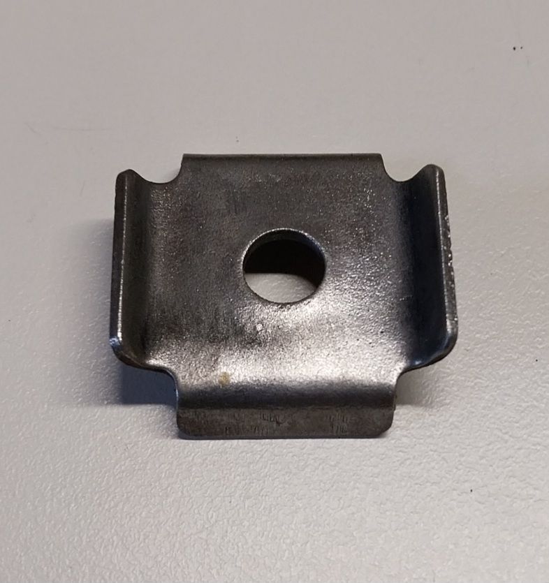 Bride de sangle de support échappement 203 Peugeot