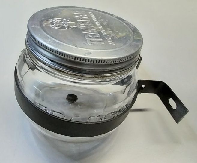 Bocal lave-vitres 203 Peugeot / 403 Peugeot Bocal lave-vitres 203 Peugeot / 403 Peugeot