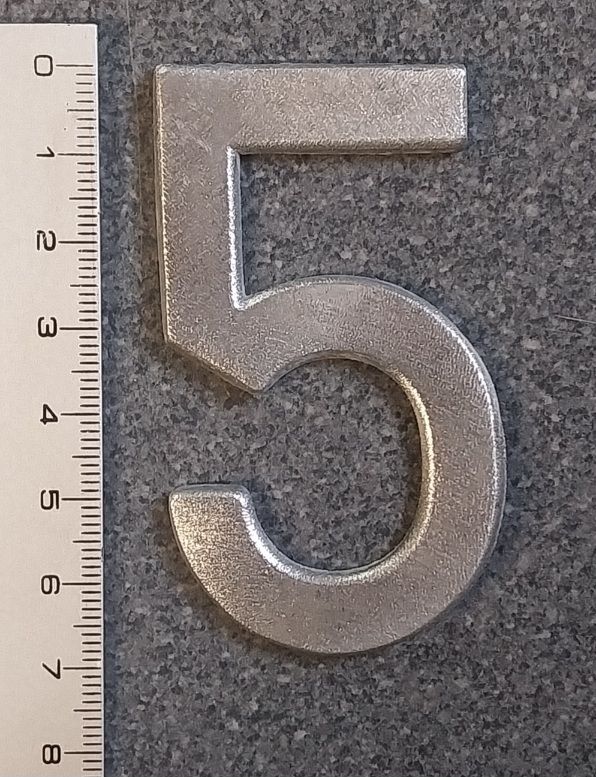 Chiffre "5" aluminium pour plaque immatriculation