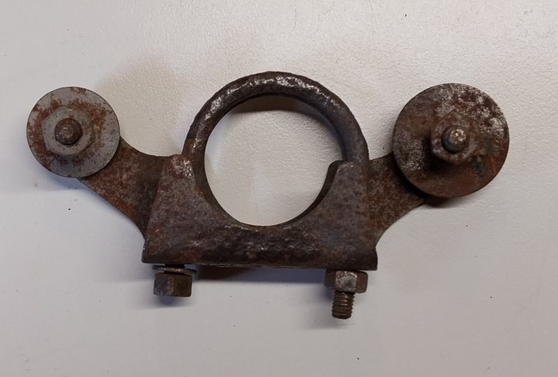 Bride d'échappement pour silencieux avec collier - 203 Peugeot