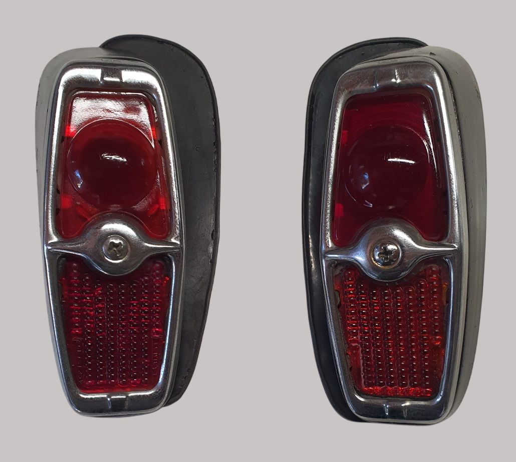 Paire de feux arrières noirs 203 Peugeot