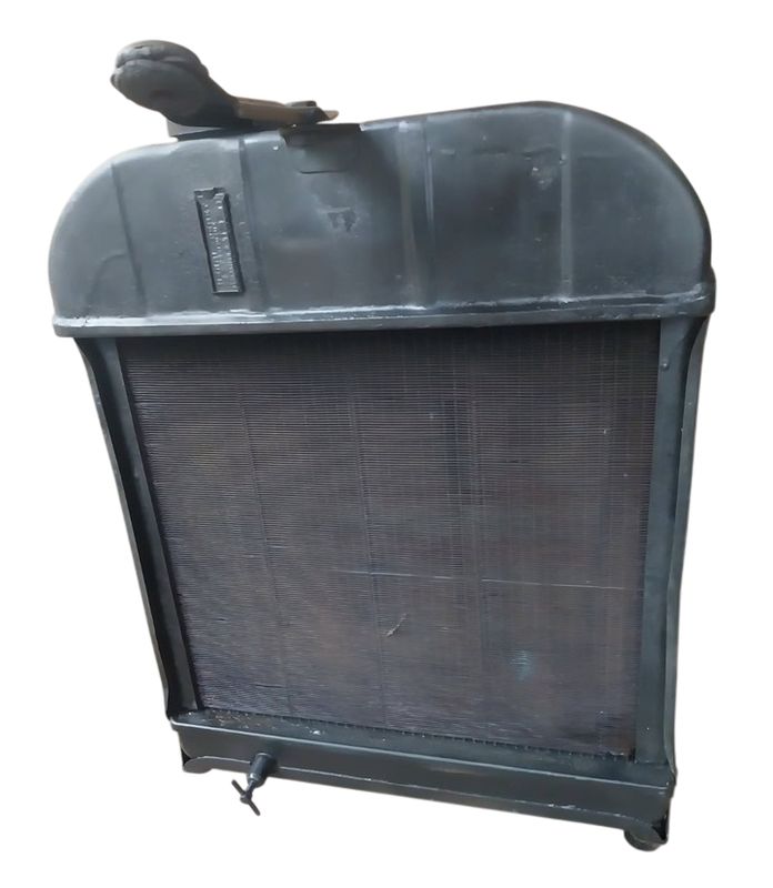 Radiateur Peugeot 403 (adaptable 203 Peugeot)