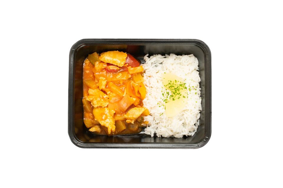 Mexicaanse gewokte kip in zoetzure saus met rijst