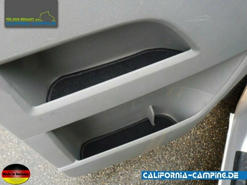 Anti-rattle carpet for the VW California & Multivan door shelves