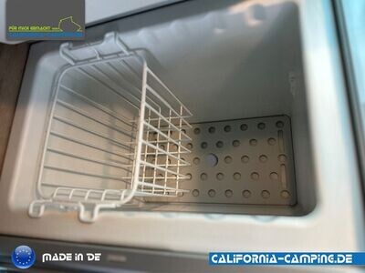 Das Cali-Kühlschrankblech Anti Kondensations Einsatz für Kühlschrank im VW California Ocean