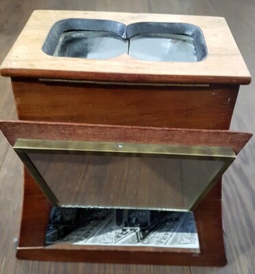 Stereo-Betrachter aus Holz um 1900