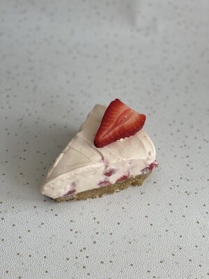 Strawberry Cheesecake (Slice)