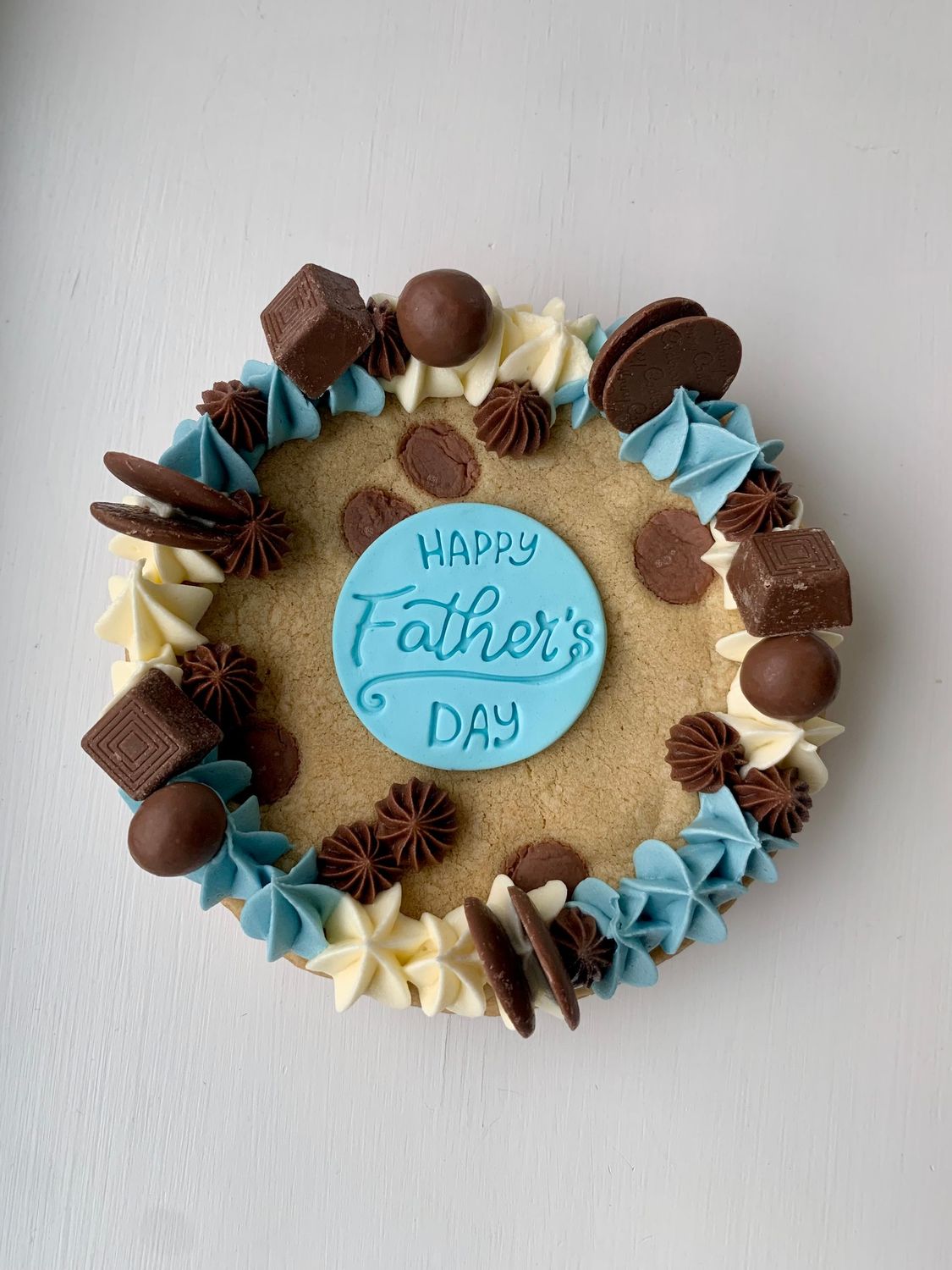 Father's Day Mini Cookie Cake Father's Day Mini Cookie Cake