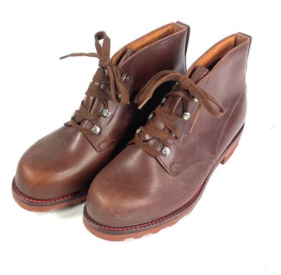 FHD Militärschuhe Frauen Hilfsdienst der Schweizer Armee FHD Militärschuhe Frauen Hilfsdienst der Schweizer Armee