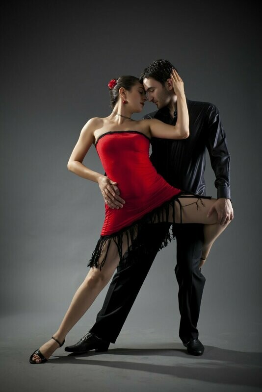 Salsa - Stufe 1 Montag 21:15 Uhr Start: 30. Juni 2025