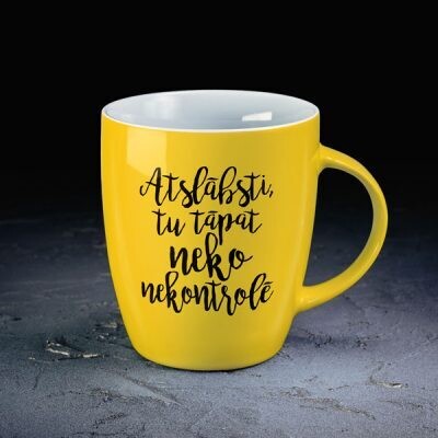 Krūze  "Atslābsti, tu tāpat neko nekontrolē"