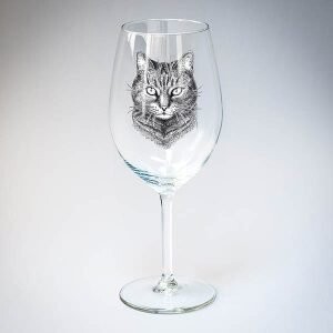 Vīna glāze, kaķis