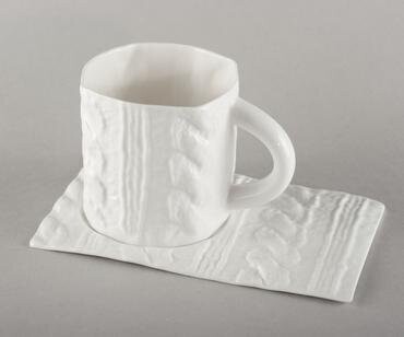 Porcelāna adīta apakštase tējas krūzei