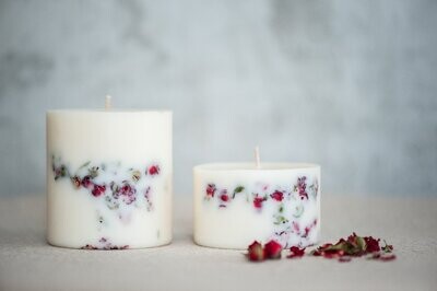 Dāvanu komplekts - sojas vaska sveces ar rožu medus aromātu