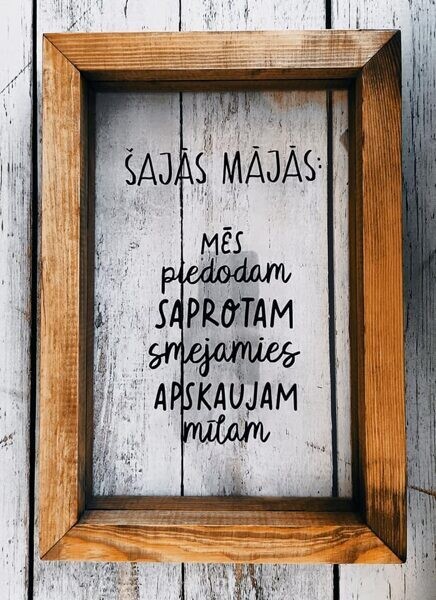 Stikla rāmis, Šajās mājās