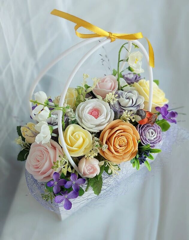 Violetā elegance somiņā