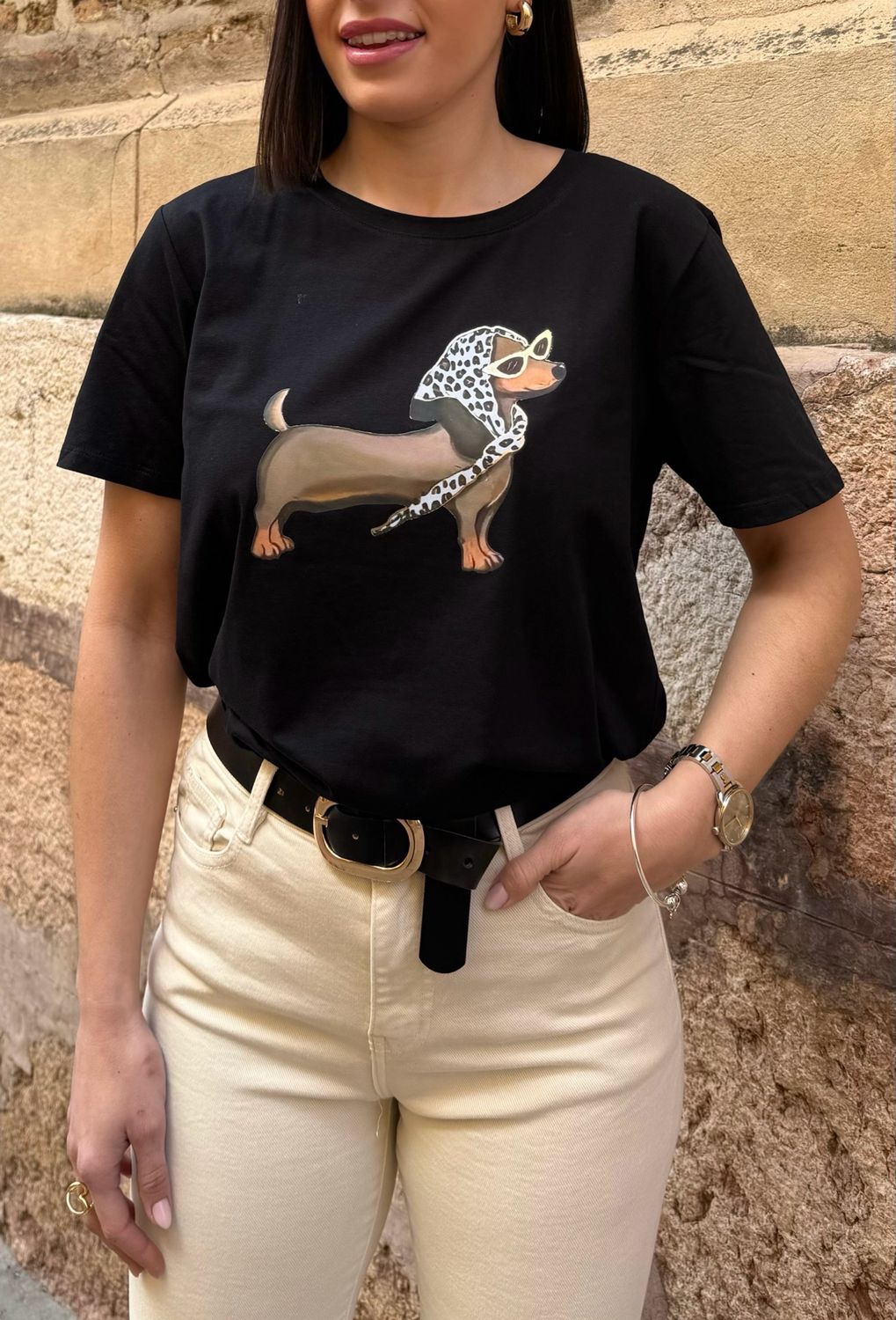 Camiseta Salchicha Style Negra
