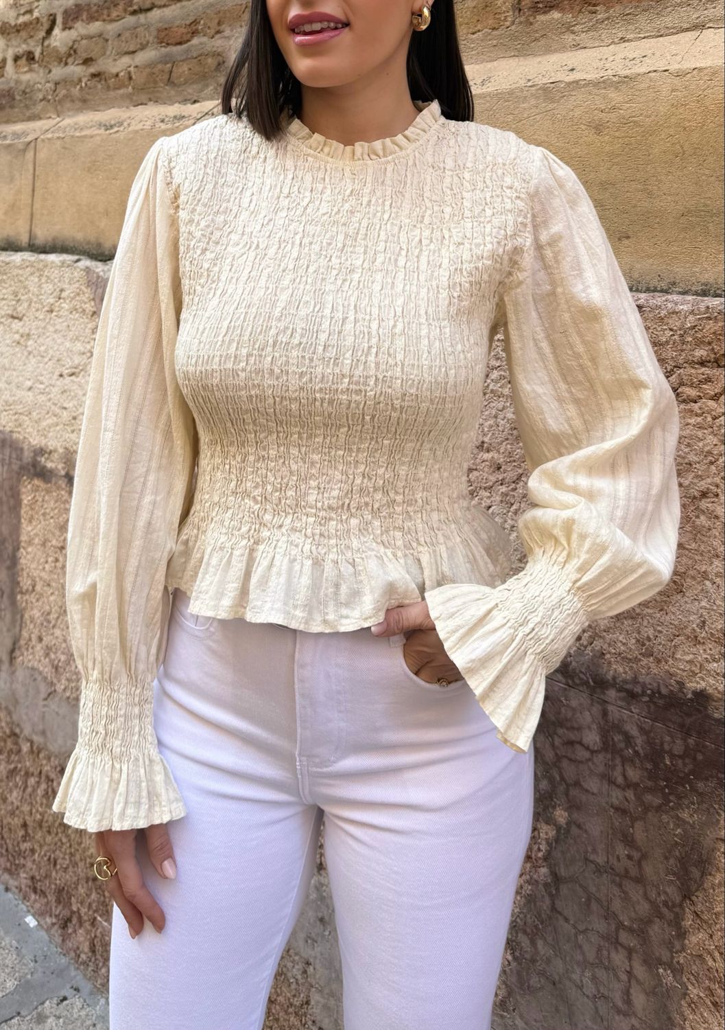 Blusa Nido de Abeja Beige