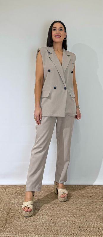 Conjunto Cloe Taupe