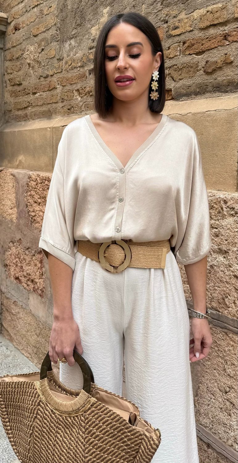 Rebeca Satinada