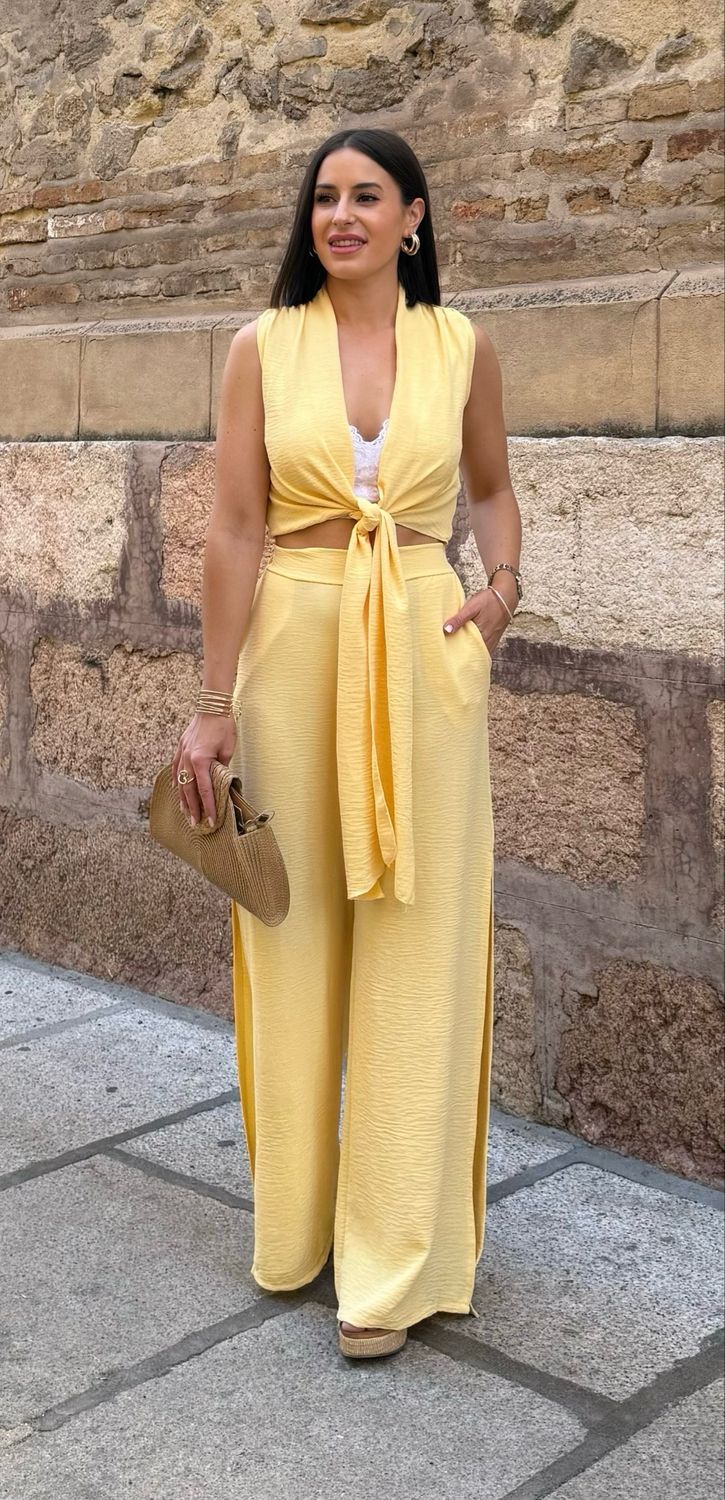 Conjunto Multiposición Amarillo