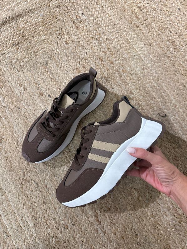 Zapatillas Cloe Marrón