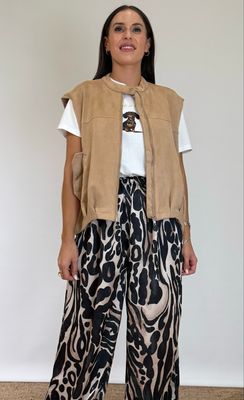 Bomber Sin Mangas Ante Bomber Sin Mangas Ante