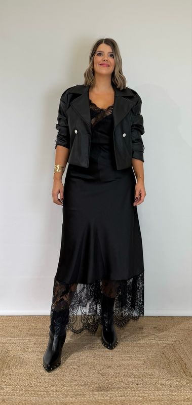 Falda Satinada Encajes Falda Satinada Encajes