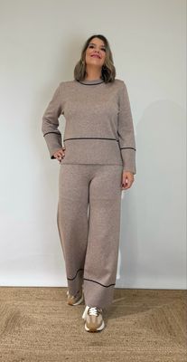 Conjunto de Punto Aroa Conjunto de Punto Aroa