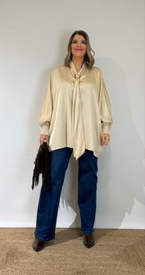 Blusa Broche Satinada