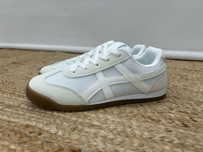 Deportivas casual blancas