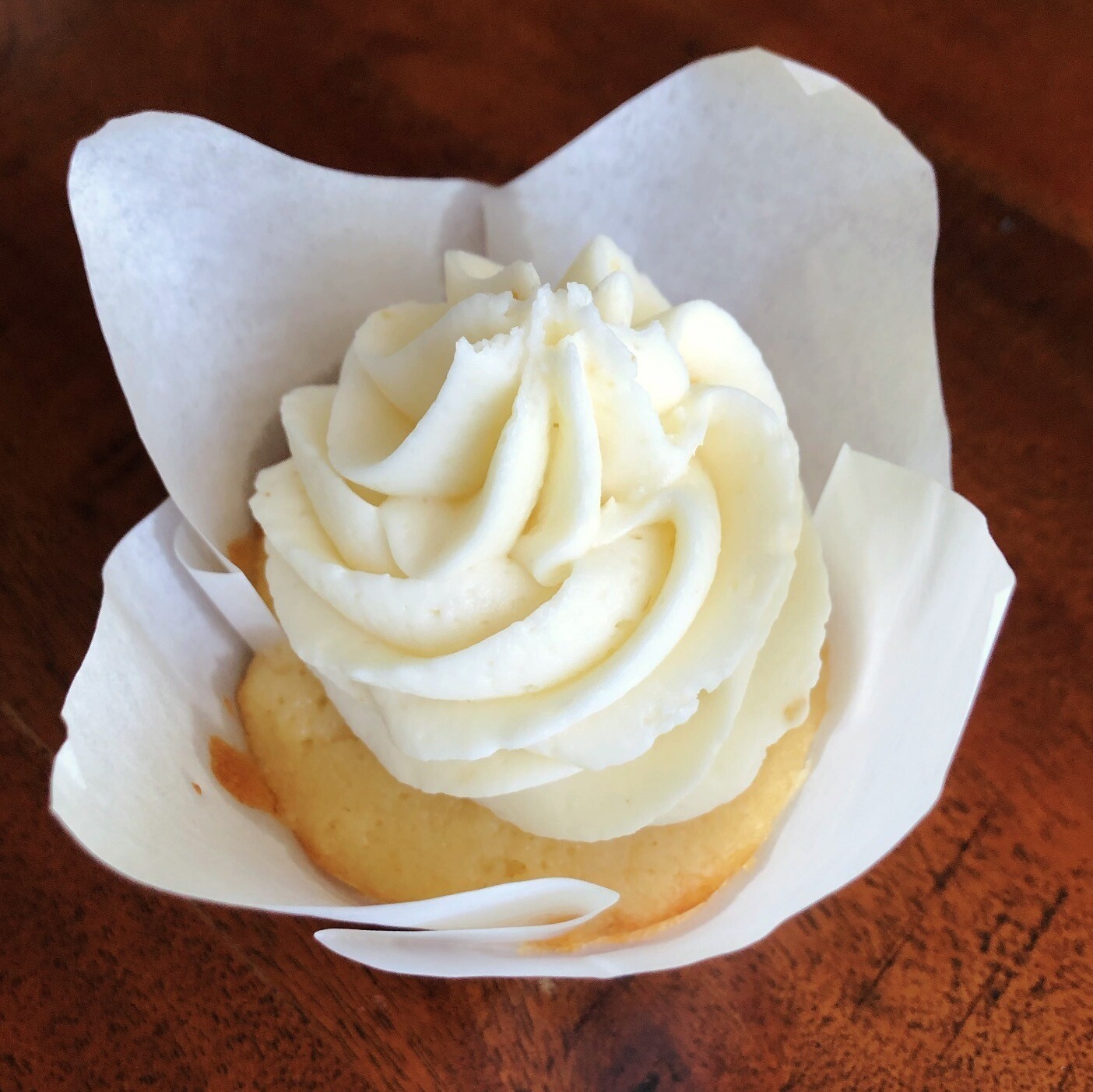 Honey Vanilla Cupcake with Lemon Cream Cheese Frosting