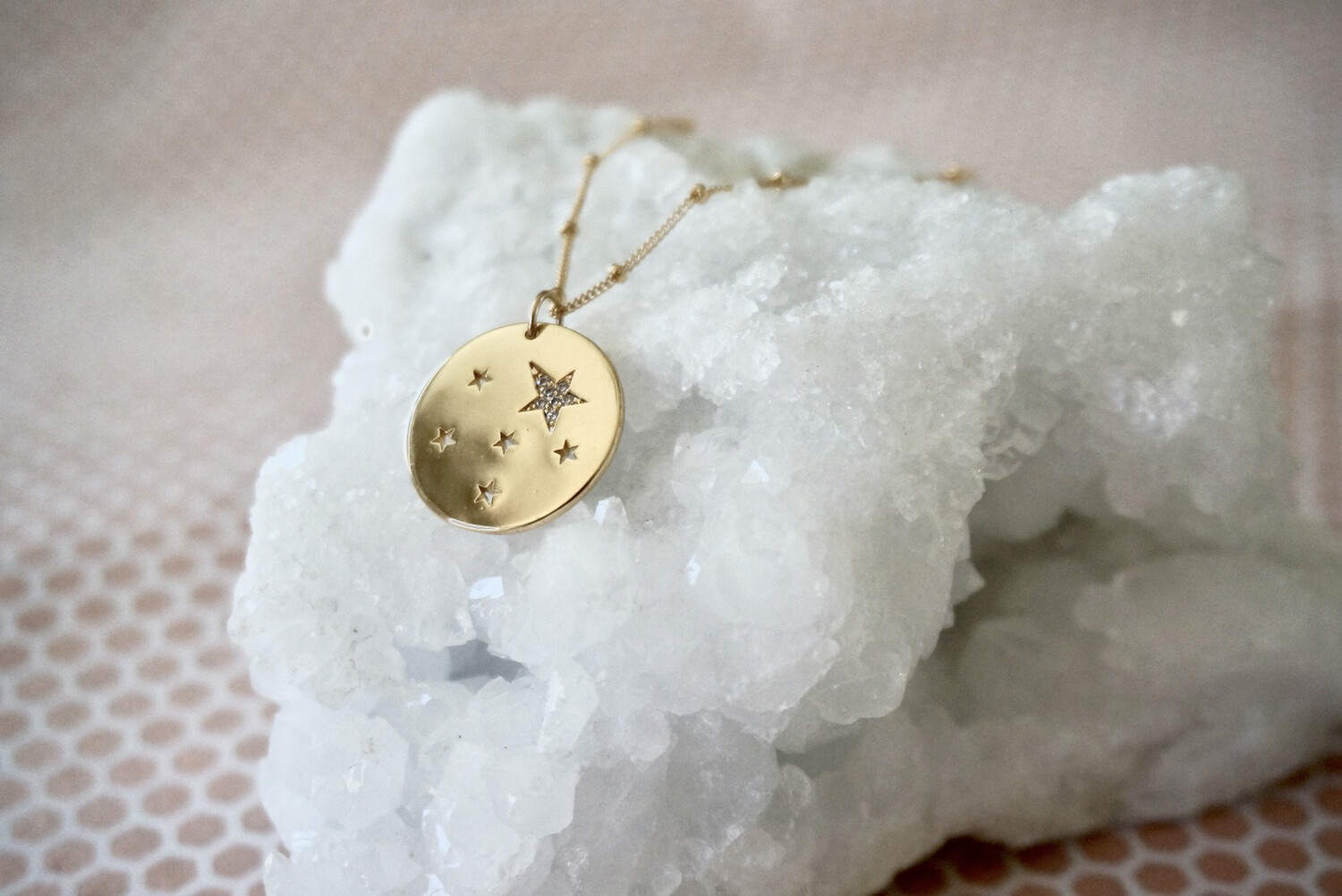 STARS LARGE ROUND NECKLACE 