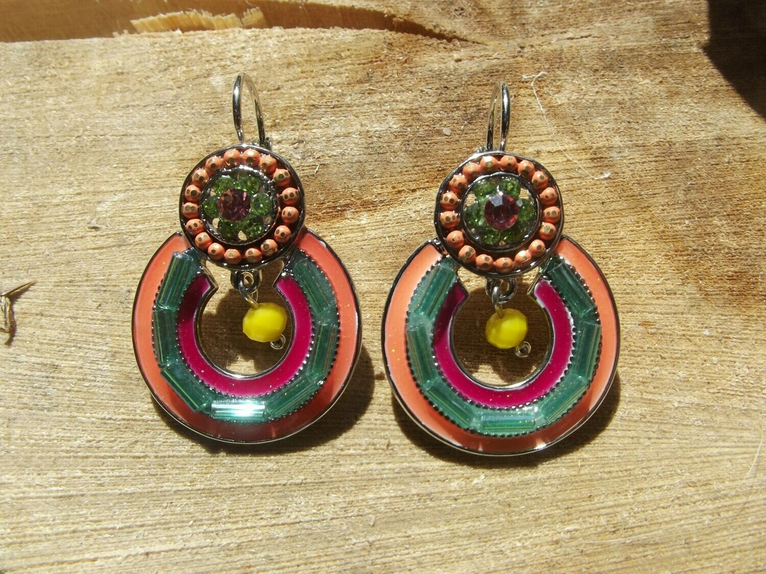 Boucles d'oreille émail rose et orange