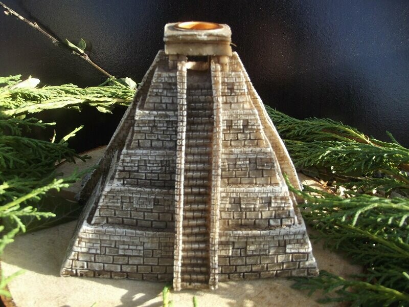 Porte encens à reflux pyramide aztèque