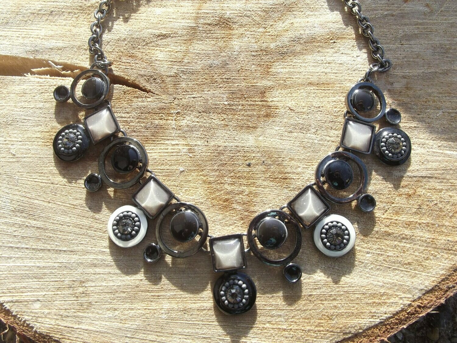 Collier émail en cercles