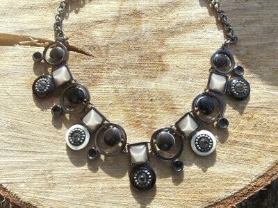 Collier émail en cercles