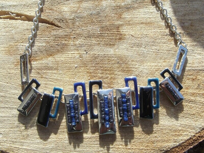 Collier émail rectangles