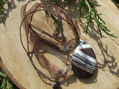 Collier agate marron